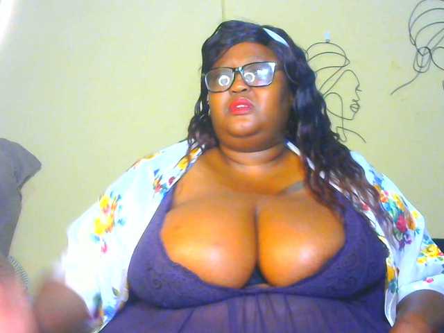 BellyGoddess BongaCams Model