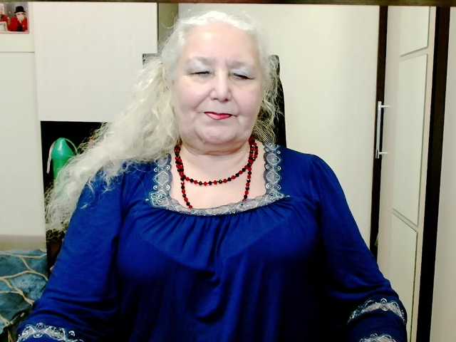 grannywants BongaCams Model