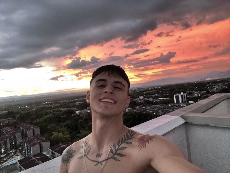 آخر لقطة شاشة من عرض SebastianJust