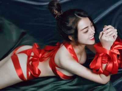 Clara8899 Stripchat Model