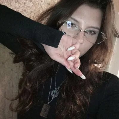 ModestLily Stripchat نموذج