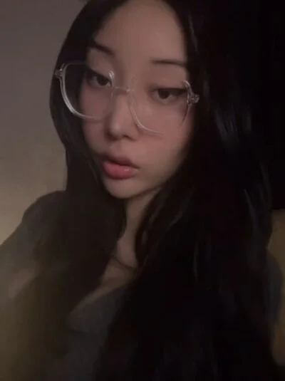 Yachiru Stripchat Model