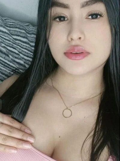 cazumyy Stripchat Model