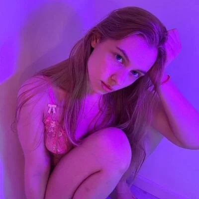 freiiaflower Stripchat Model