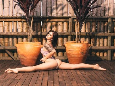 mandi4pole_ Stripchat Model